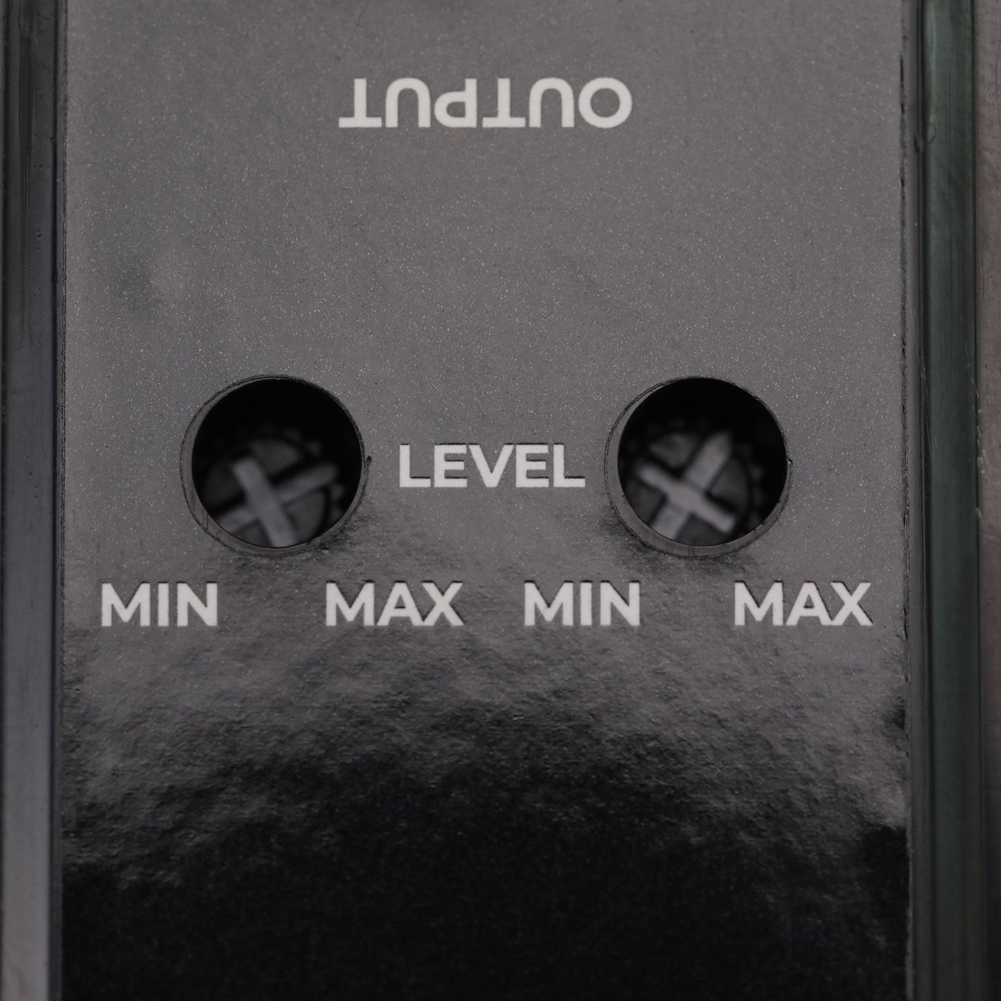 MAXXLINK VLOC-2V1 2 Channel Line Output Converter