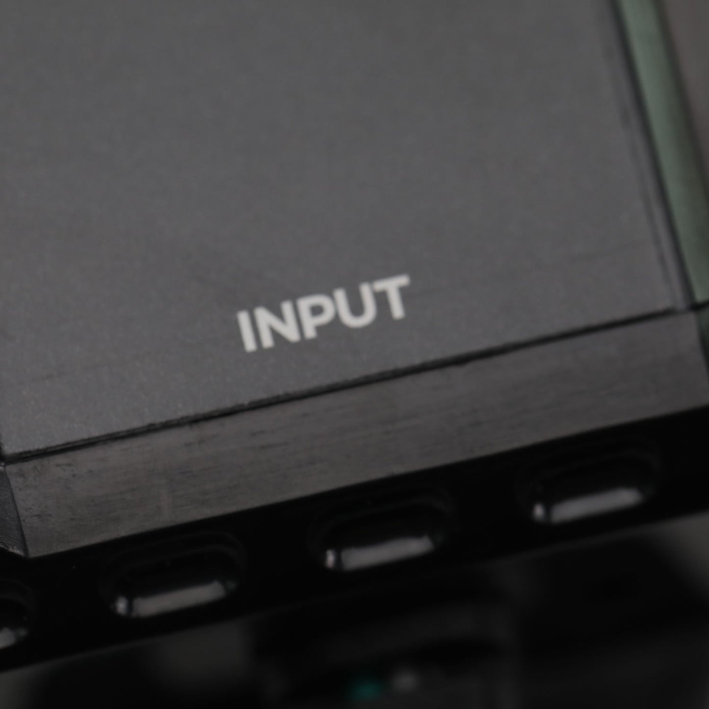 MAXXLINK VLOC-2V1 2 Channel Line Output Converter