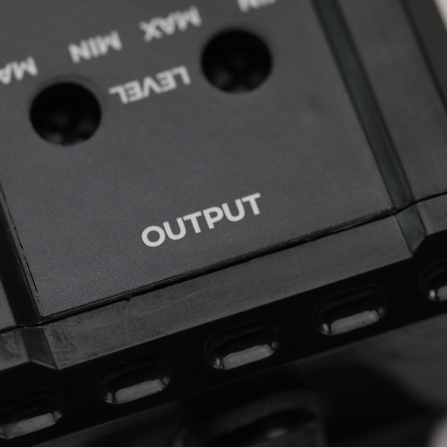 MAXXLINK VLOC-4V1 4 Channel Line Output Converter